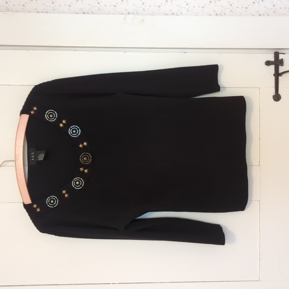 RQT Sweater Top Scoop Neck Metallic designs Y2K thick stretch ribbed rayon Black